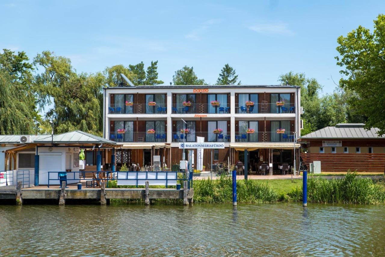 Bed and Breakfast Port Etterem&Panzio Balatonmáriafürdő Exterior foto